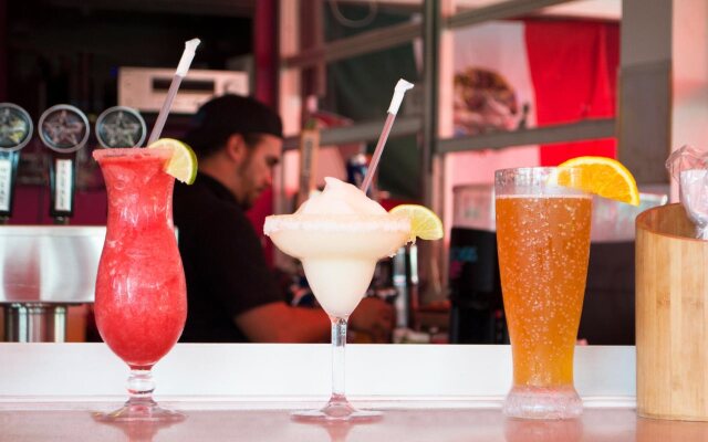 Hollywood Beach Suites