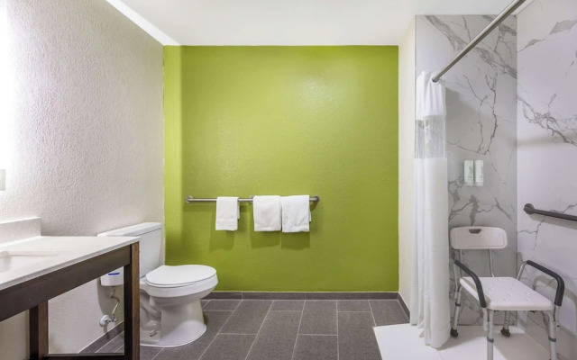 Americinn Hotel & Suites Salina