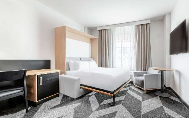 DoubleTree by Hilton Quebec Resort