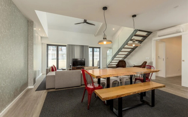 Travelstaytion - Central in Oporto