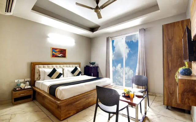 The Palm Suites