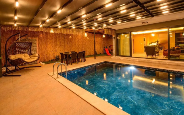Söğüt 1 - 4 Bedroom with jacuzzi in Fethiye