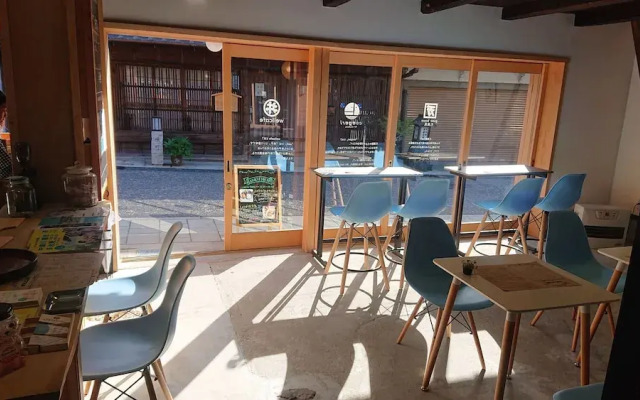 Guesthouse Tenmaya - Hostel