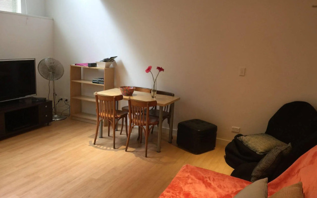 Darling Harbour Apartment