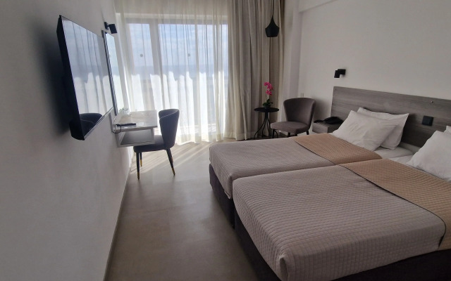 Navarria Hotel
