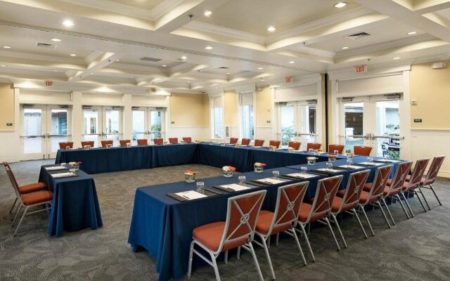 Avila Lighthouse Suites