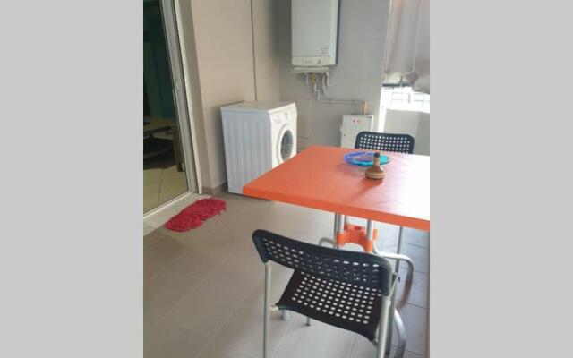 central studio very close to the port of Volos