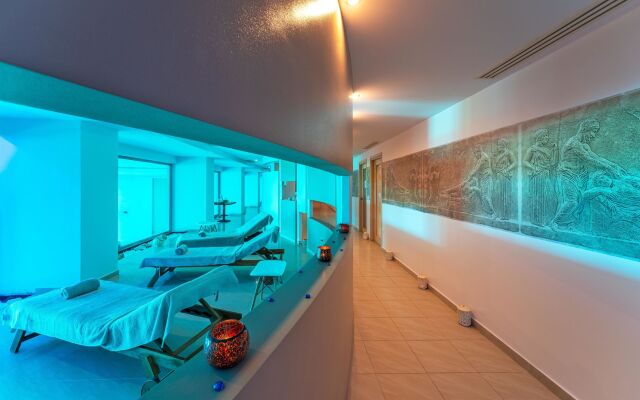 Kresten Royal Euphoria Resort