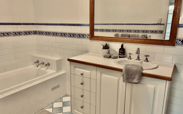 Terrigal Sails Serviced Apartments