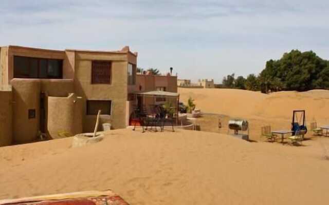 DUNEHOUSE