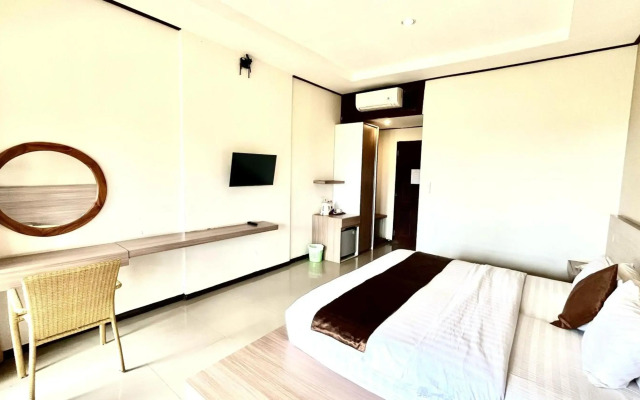 Surya Kencana Seaside Hotel