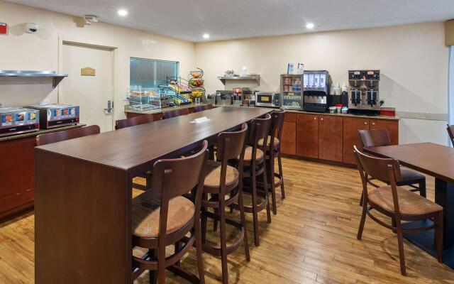 Best Western Oak Manor