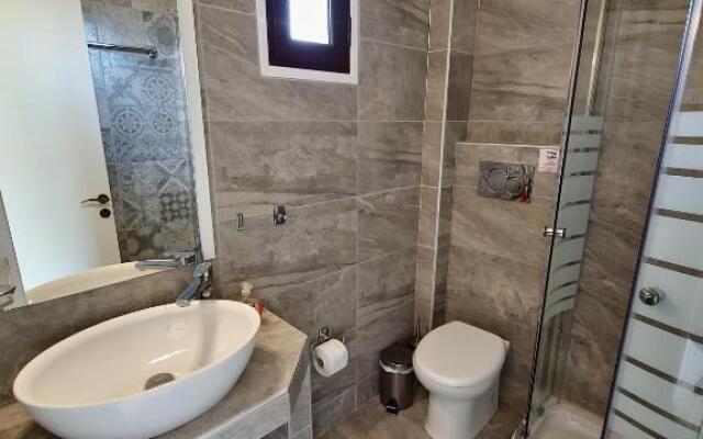 Alexandra Apartment 1