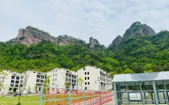 Xinwu No.8 Homestay，Xinchang County