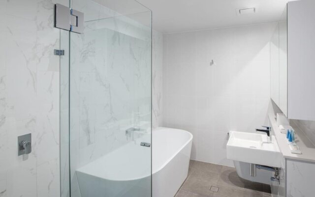 Meriton Suites Carter Street