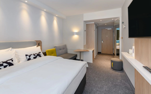 Holiday Inn Express Brussels Airport by IHG
