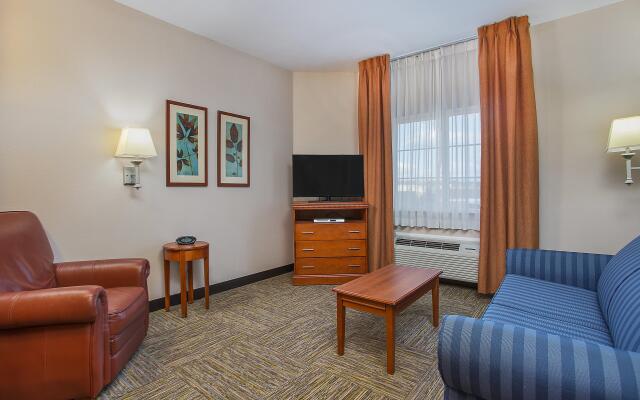 Candlewood Suites Tuscaloosa, an IHG Hotel