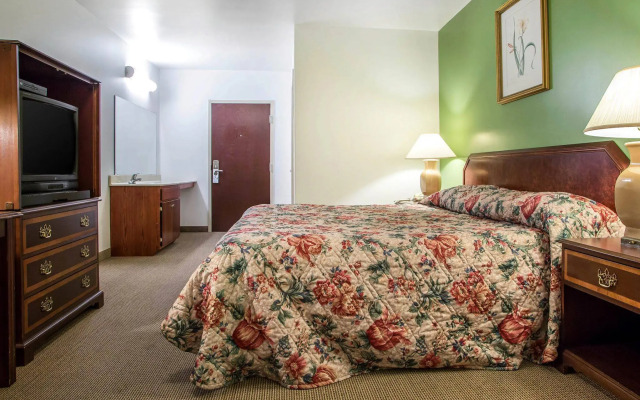 Rodeway Inn