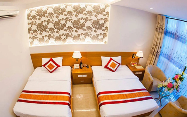 Lucky Star Hotel 266 De Tham