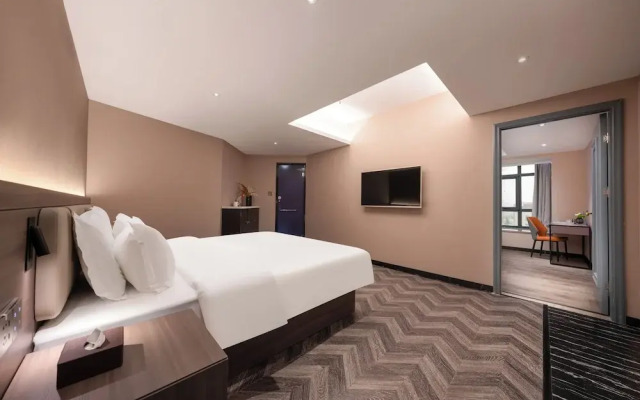 World Hotel Zhengzhou Univ Hi-tec Branch