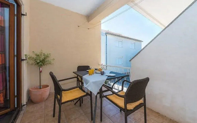 Apartment Lara 1Km From Sea