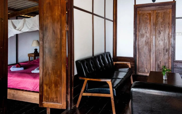 Pomelo Restaurant and Guesthouse