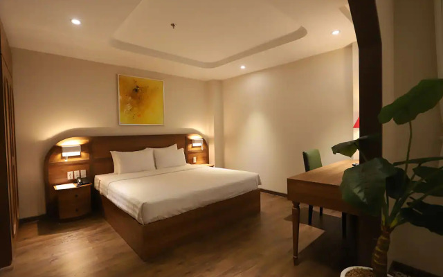 Lanura Apartments and Hotel