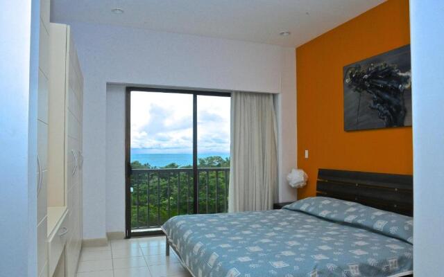 Lujoso Condominio 8vo Piso, Jaco Bay