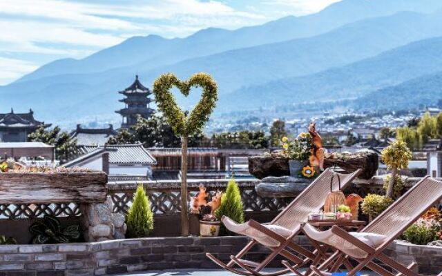Dali Hometown Quan Intelligent Holiday Homestay (Gucheng Nanmen Branch)