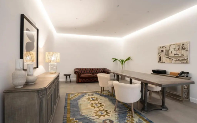 NĒRO Light-Filled Suites