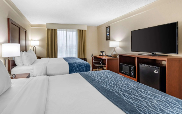 Comfort Inn & Suites Heath - Newark South