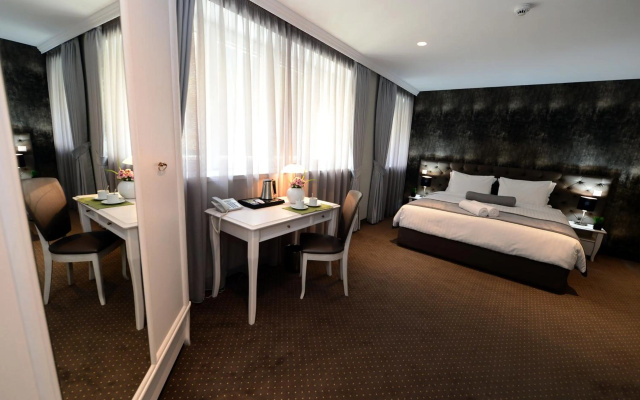 Hotel Alexandar Square Boutique