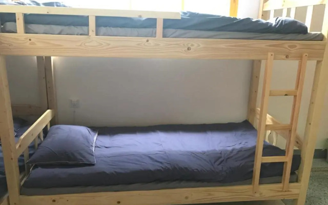6 Cuobian Hostel