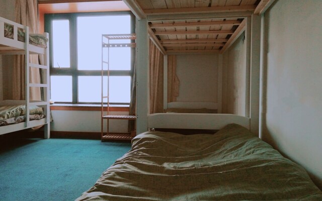 Midolv Youth Hostel