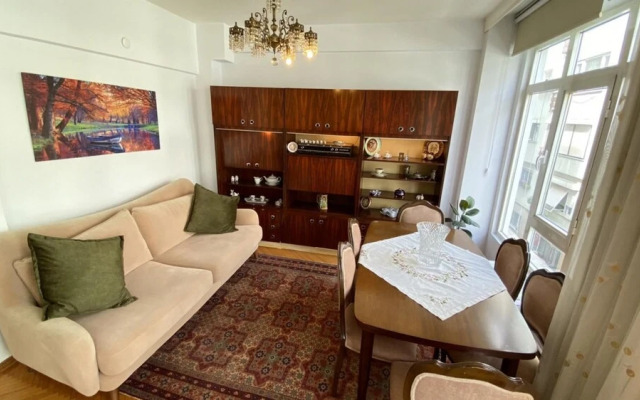 Cozy Flat Close to Popular Attractions in Kadikoy