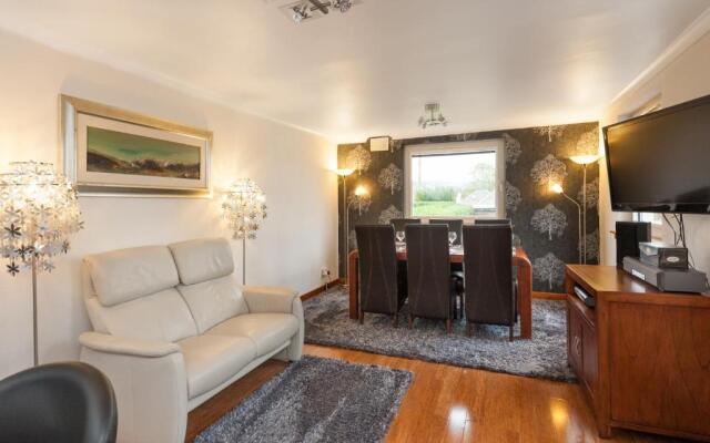 The Traquair Park Residence