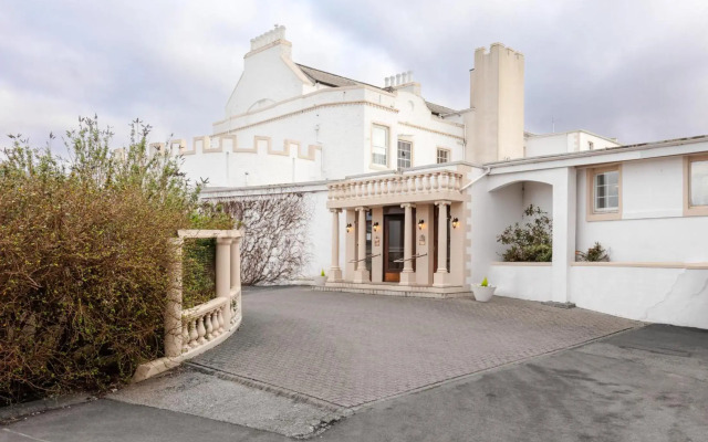 North West Castle Hotel