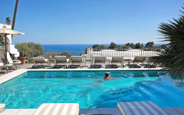 Hotel Canasta