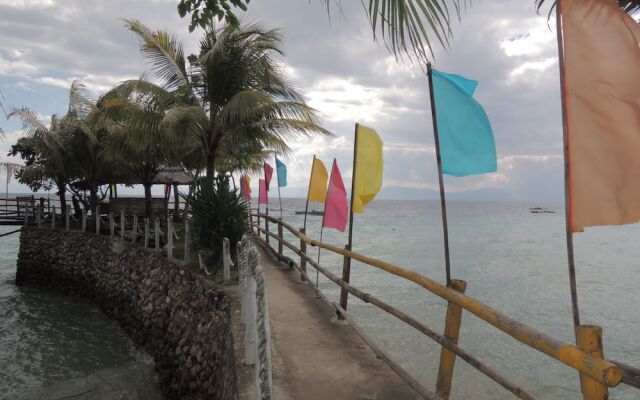 Kawayan Marine Dive Resort