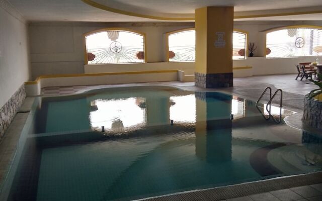 Mutiara Penthouse Hotel
