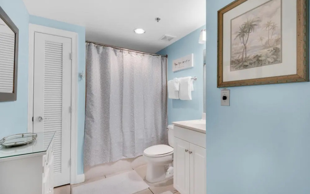 Sterling Shores 916 by RealJoy Vacations
