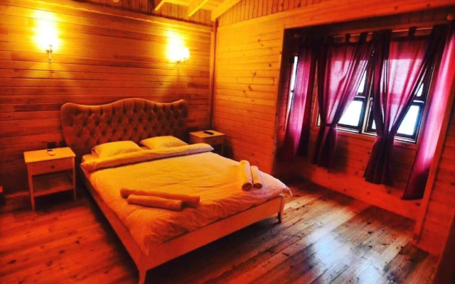 Lithos Hotel