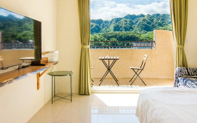 Cozy Green Guest House