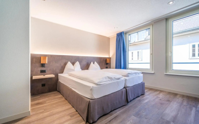 The Guesthouse by the Hey Hotel