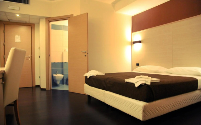 Hotel Sogni D'Oro Airport