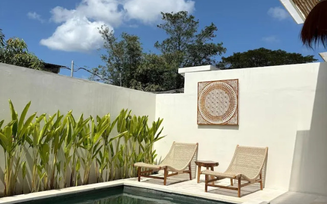 Alinko Villa - 2BR Villa in Seminyak