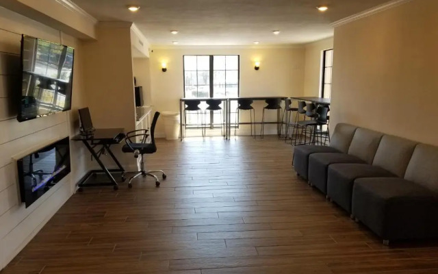 Horizon Inn & Suites