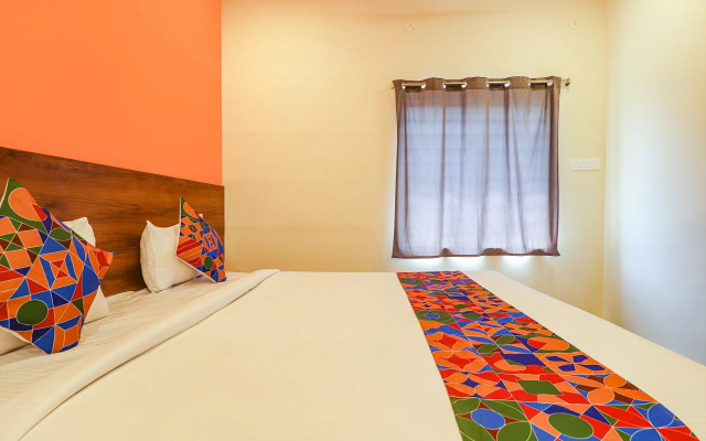 Fabexpress Simra Relax Inn