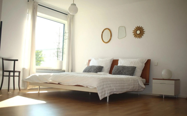 zuHause mit Berg-und BodenSeesicht