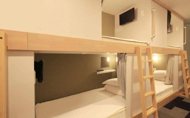 Centurion Ladies Hostel Ueno Park - Caters to Women